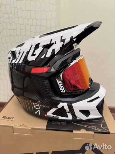 Шлем эндуро Leatt Moto 9.5 Carbon Helmet Kit White