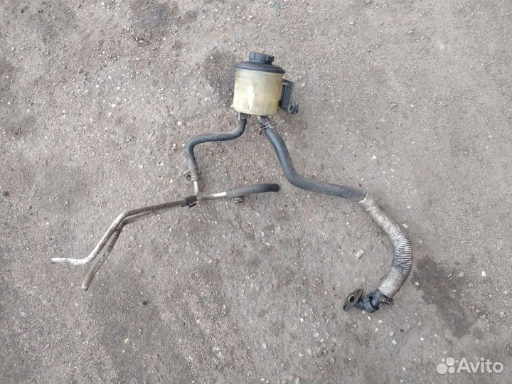 Бачок гур Nissan Maxima A32