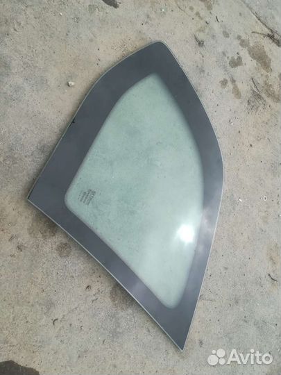 Форточка правая Калина 2 универсал