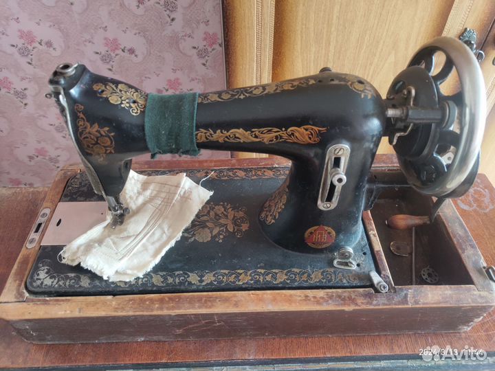 Швейная машинка подольская ручная
