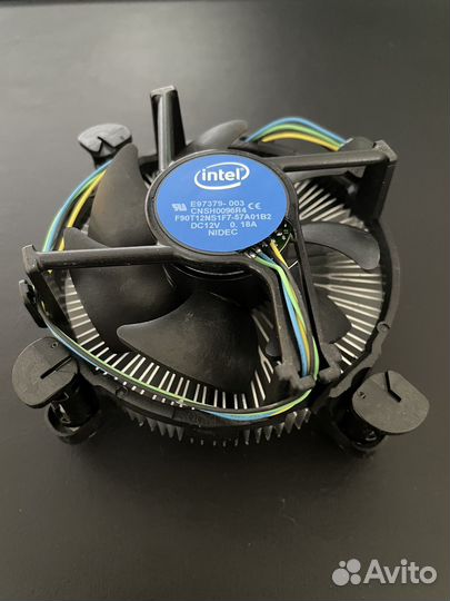 Кулер процеccорный Intel