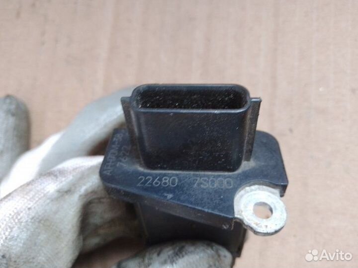 Датчик массового расхода воздуха Nissan Note 1.6