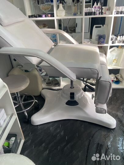 Педикюрное кресло на гидравлике