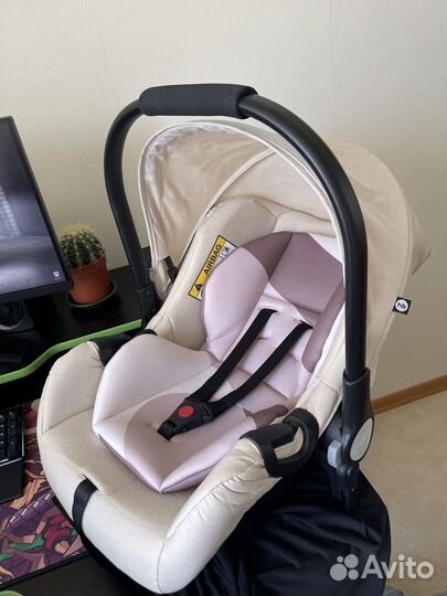 Автокресло AVY