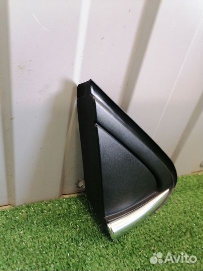 Уголок передний правый Chevrolet Cruze 2 J400