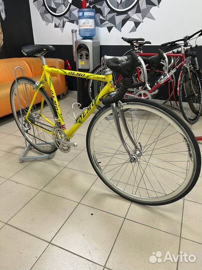 Шоссейный итальянский велосипед olmo