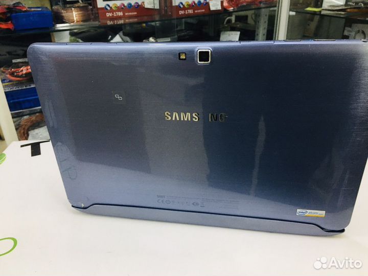 Нетбук Samsung XEE500T1C-H01RU