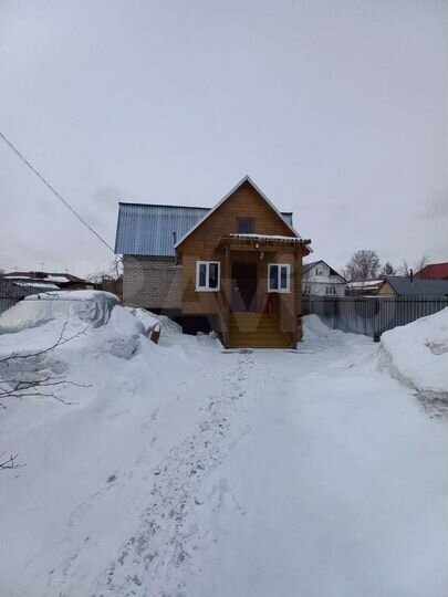 Дом 162,2 м² на участке 3,5 сот.