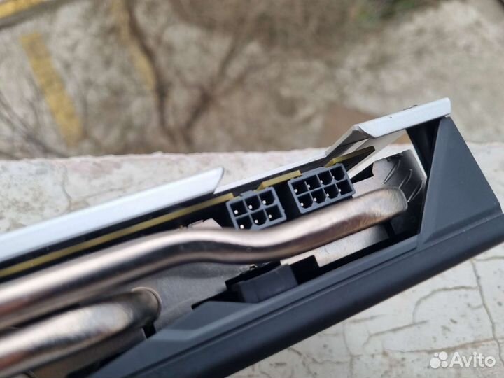 RX 580 Sapphire Nitro+ 4 gb топ среди 580х