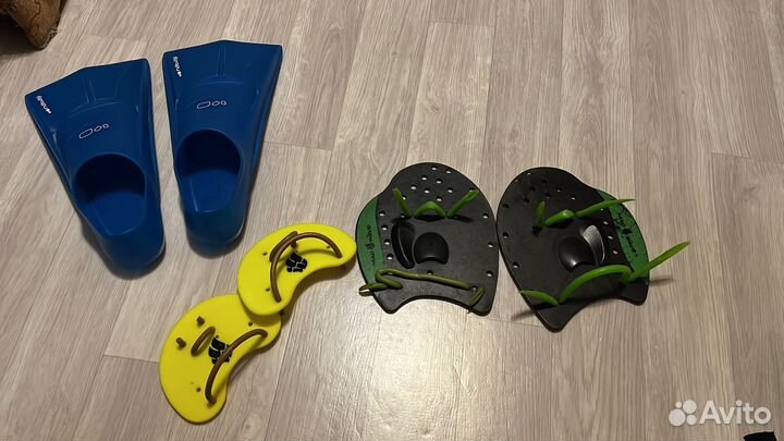 Спортивный инвентарь для плавания