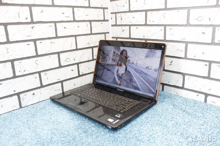 Ноутбук для разных задач. Есть доставка