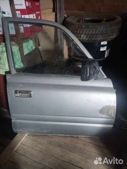 Тойота Ленд Крузер80 Дверь передняя правая и левая