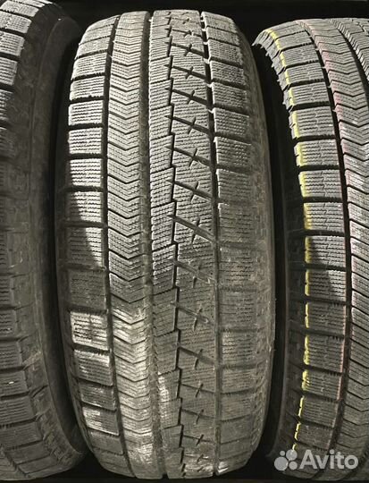 Bridgestone Blizzak VRX2 205/60 R16 90P