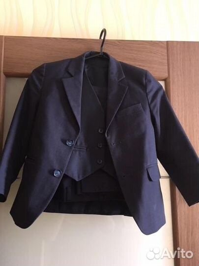 Школьный костюм