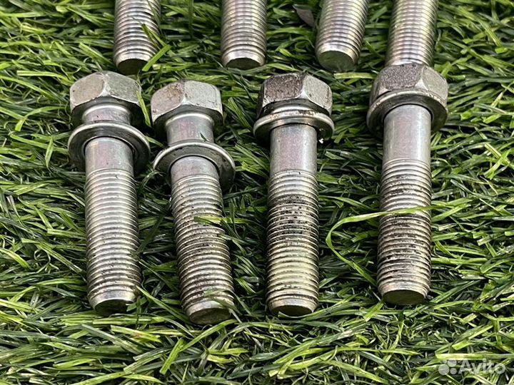 Болт АКПП Toyota Hiace/Regiusace KDH205 2kdftv