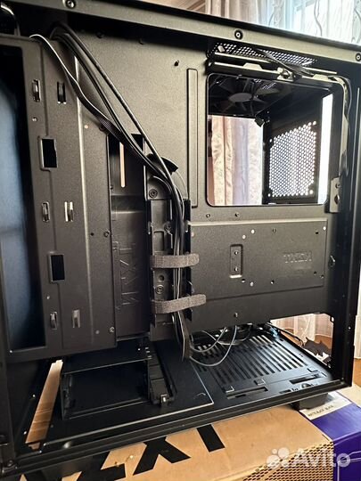 Корпус nzxt H500