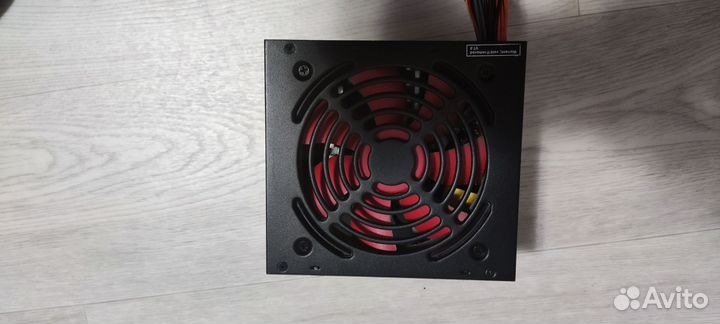 Блок питания Xilence 700w