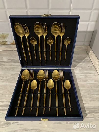 Набор столовых приборов Vassila