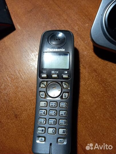 Стационарный телефон Panasonic KX-TG7225RU