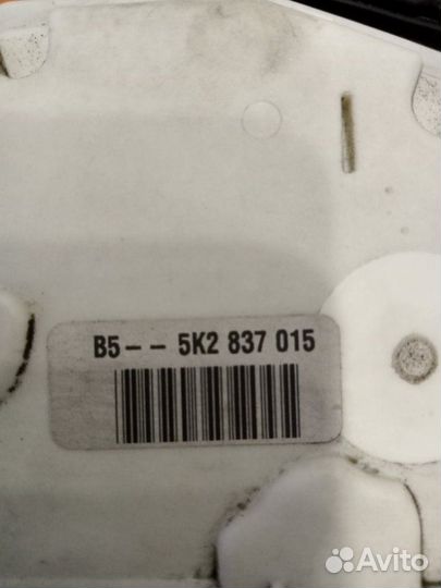 Замок двери передний левый Volkswagen Polo хетчбек