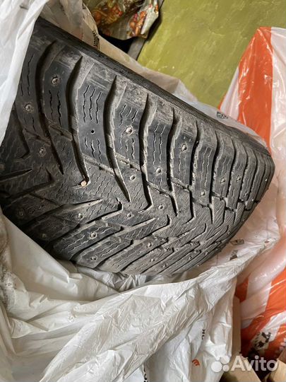 Nokian Tyres Hakkapeliitta 8 SUV 245/65 R17