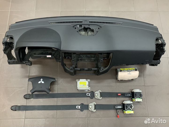 Airbag SRS Mitsubishi Pajero 4