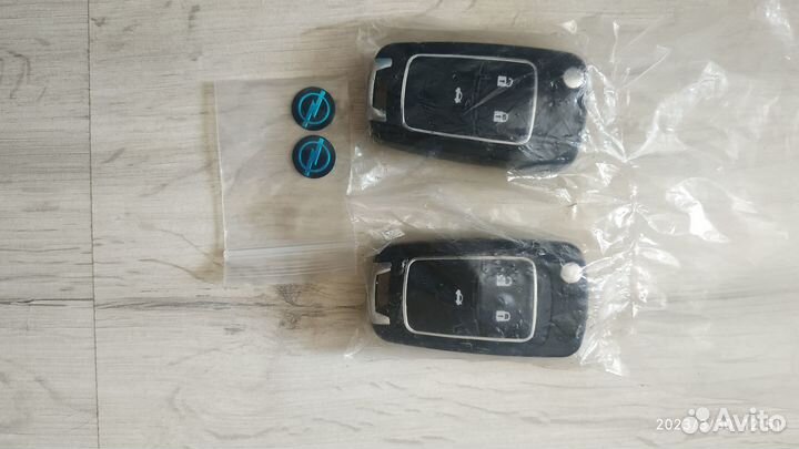 Выкидной ключ opel на три кнопки