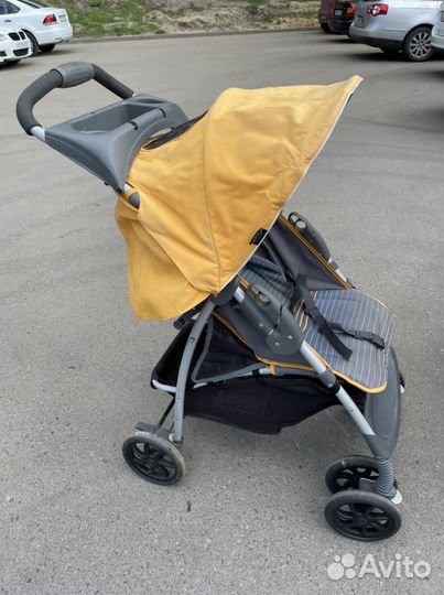 Коляска прогулочная Graco