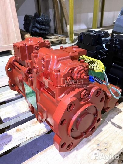 Гидравлический насос Hyundai R160W-9A