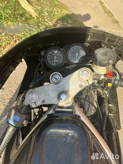 Yamaha FZR 250