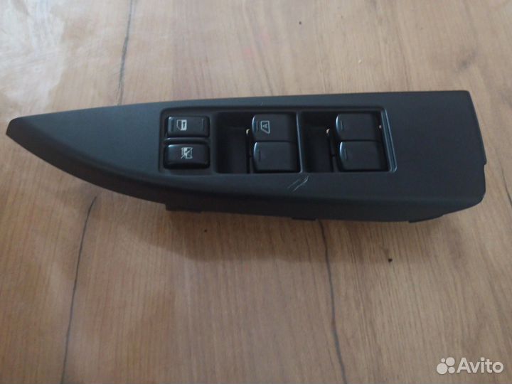 Блок управления стеклоподъемниками Subaru outback