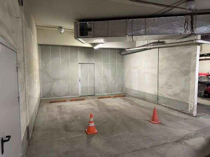 Машиноместо, 16 м²