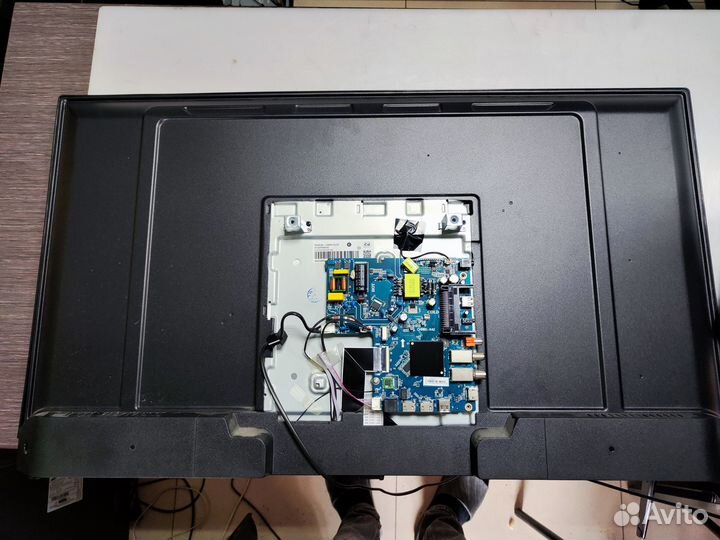 Телевизор Hyundai H-LED40FS5003 (По запчастям)