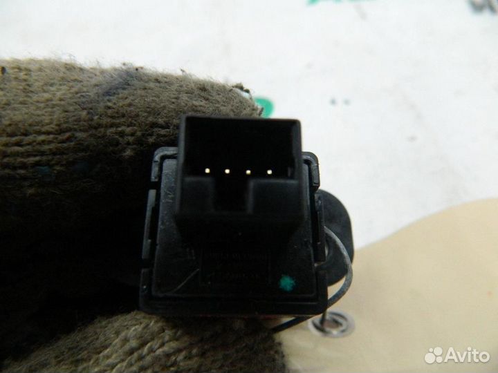 Кнопка аварийной сигнализации для Chevrolet Cobalt