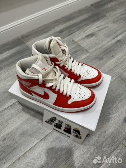 Nike air jordan 1 mid 36,5 оригинал