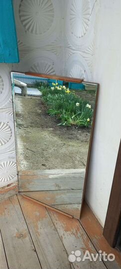 Зеркало подвесное