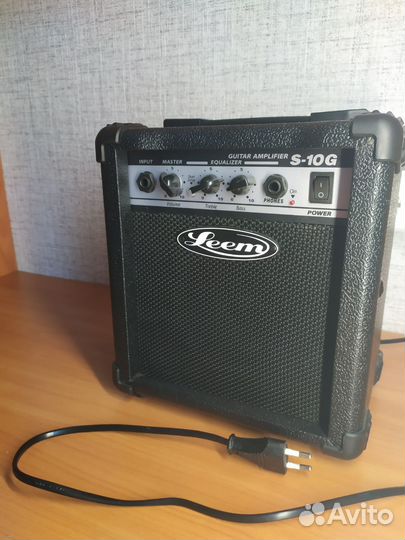 Гитарный комбо усилитель Leem S-10G