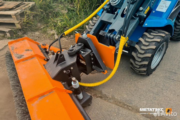 Щетка с редуктором для мини-трактора