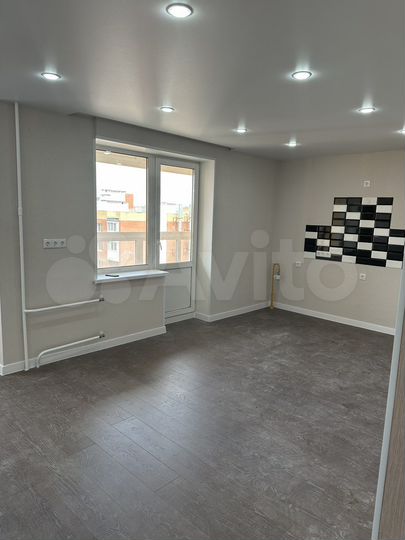 4-к. квартира, 89 м², 10/10 эт.