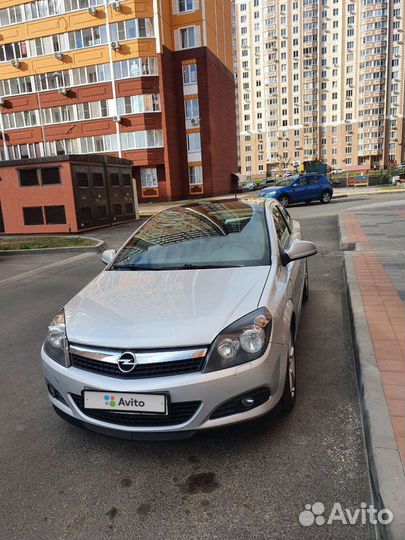 Opel Astra GTC 1.8 AT, 2011, 152 000 км