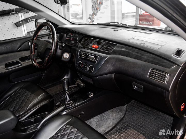 Mitsubishi Lancer 1.5 МТ, 2004, 272 000 км