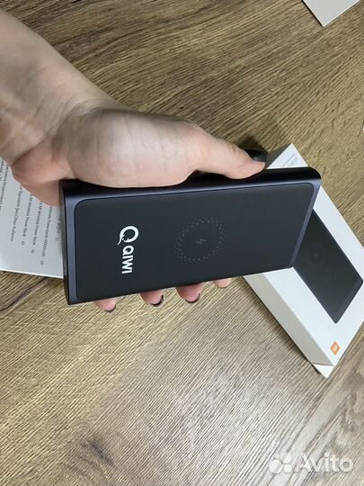 Внешний аккумулятор Xiaomi Mi Wireless 10000 mAh