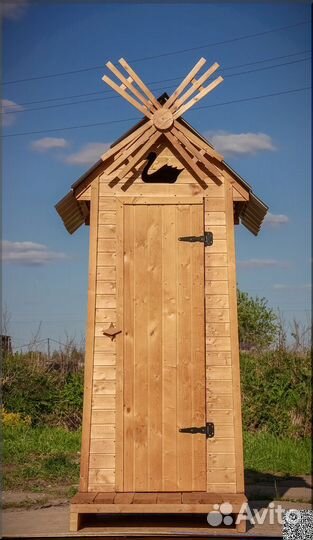 Дачный туалет деревянный