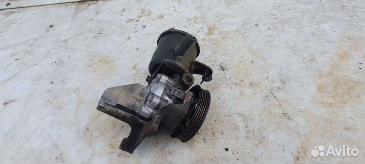 Насос гидроусилителя руля Субару Subaru