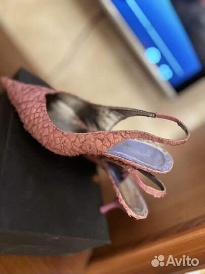 Сандалии женские