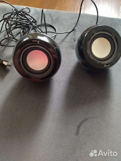 Колонки звук мощный, чистый