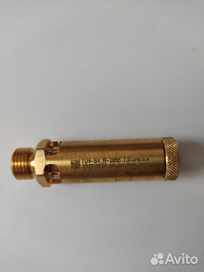 Воздухоотводчик, предохранительный клапан,сбросник