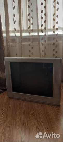 Продаётся тв Phillips