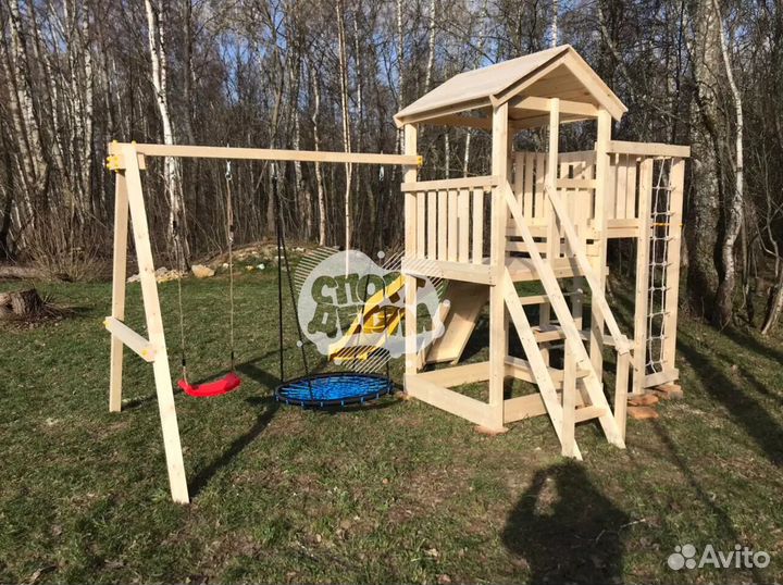 Детская площадка, домик с горкой