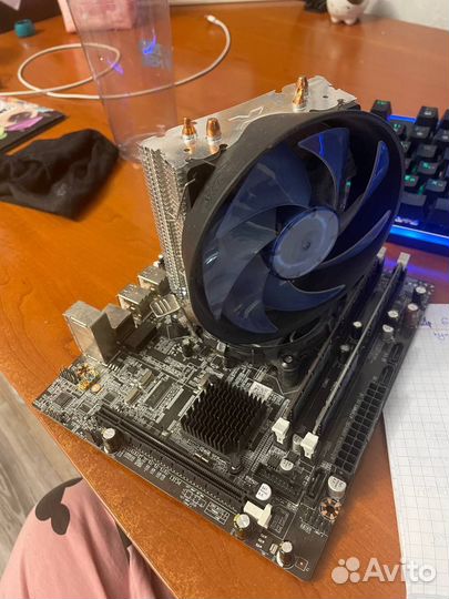 Материнская плата